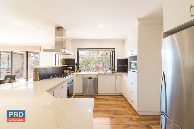37 Birchmans Grove WAMBOIN 7