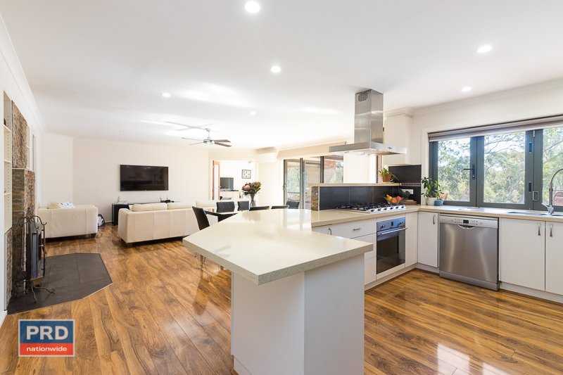 37 Birchmans Grove WAMBOIN 10