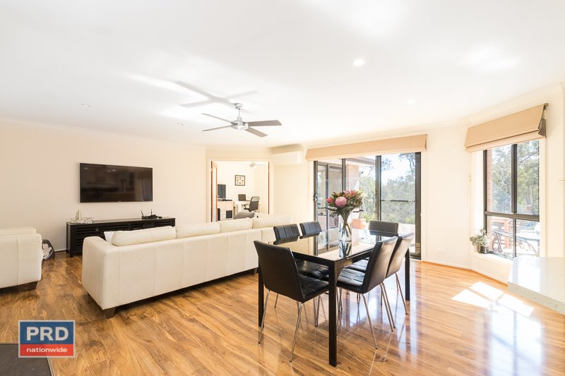 37 Birchmans Grove WAMBOIN 12