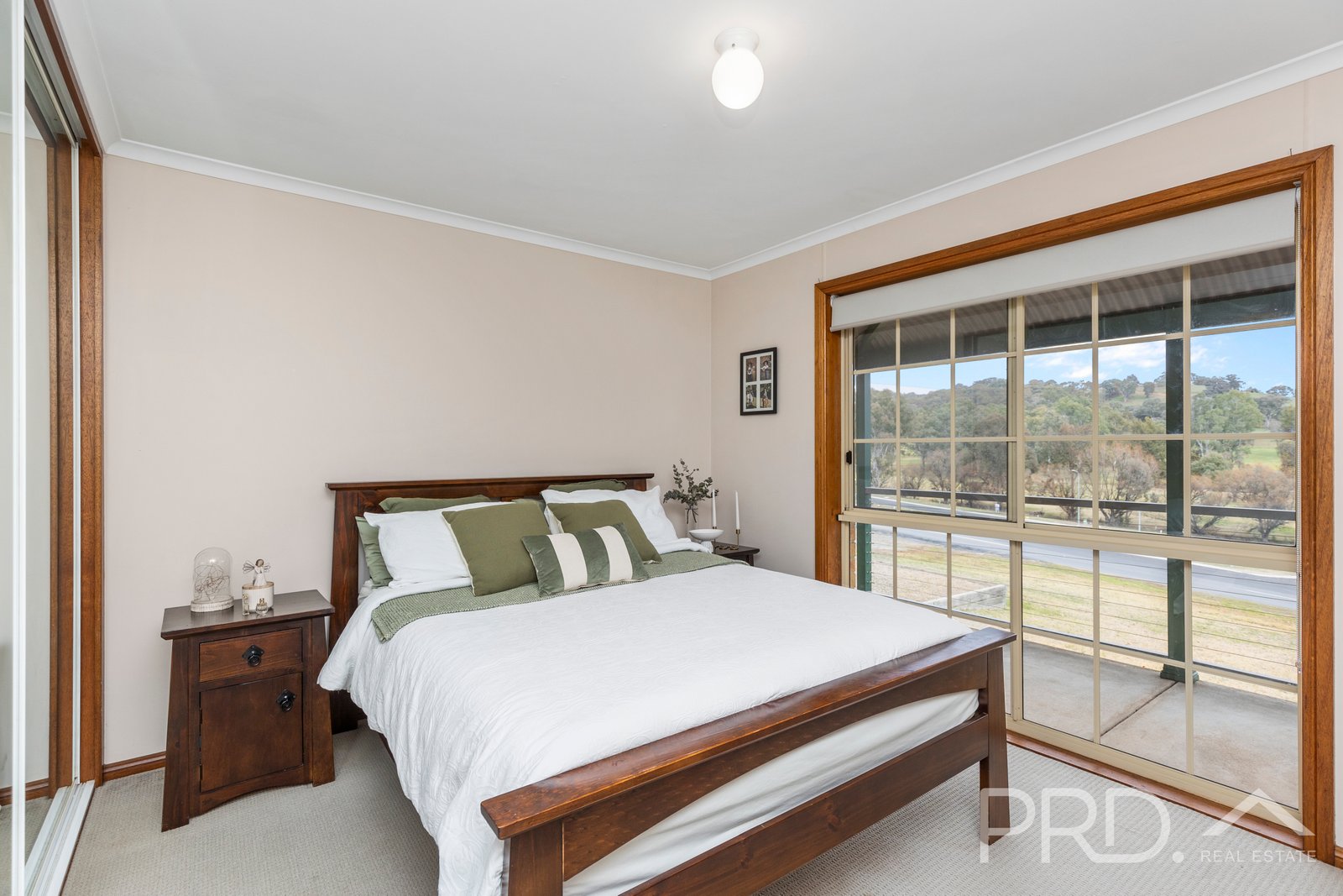 37 Booral Avenue TUMUT 9