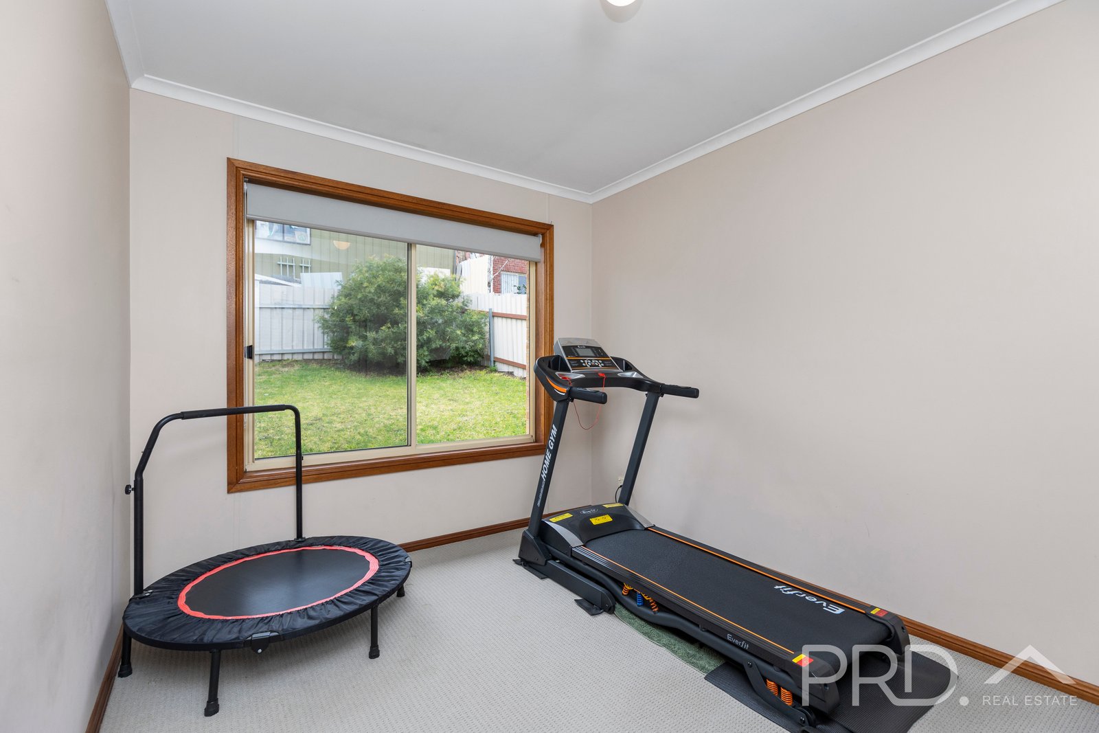 37 Booral Avenue TUMUT 11