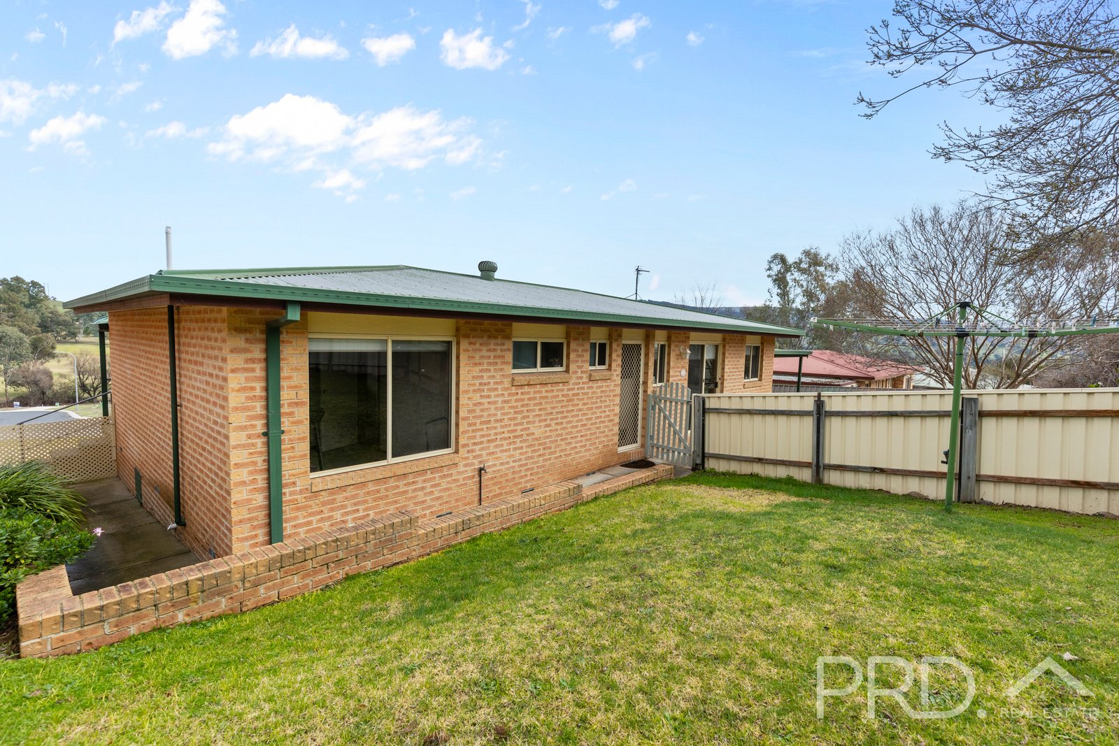 37 Booral Avenue TUMUT 14