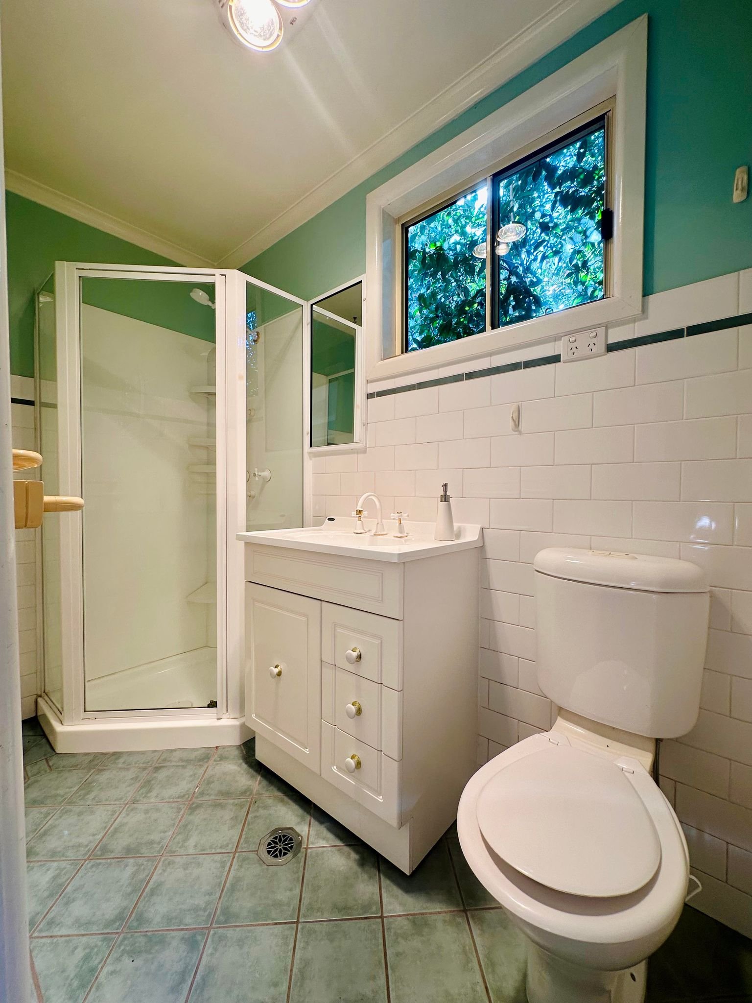 37 Bridge Street TUMBARUMBA 11