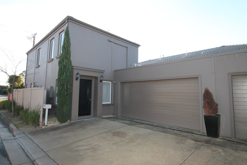 37 Brighton Court WENDOUREE 14