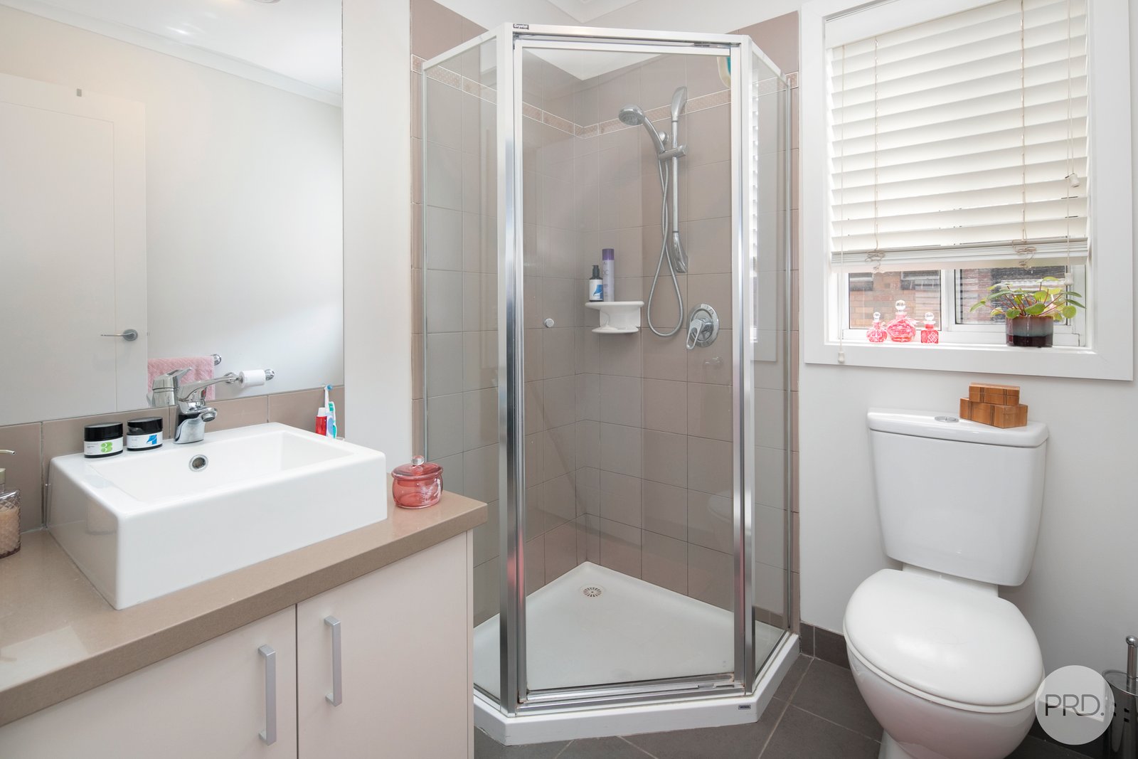 37 Brighton Court WENDOUREE 14