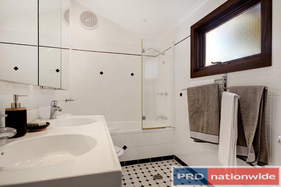 37 Broughton Street MORTDALE 8
