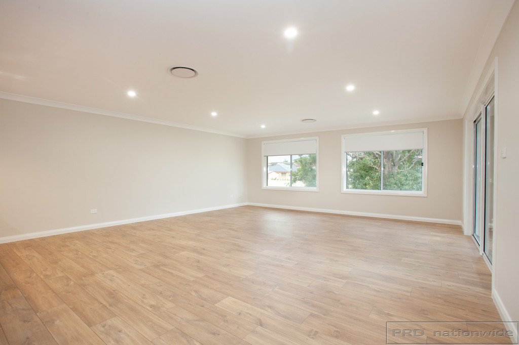 37 Budgeree Drive ABERGLASSLYN 7