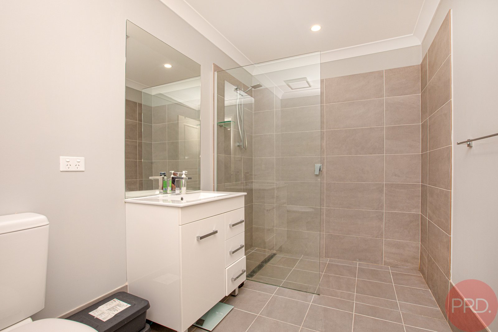 37 Budgeree Drive ABERGLASSLYN 7