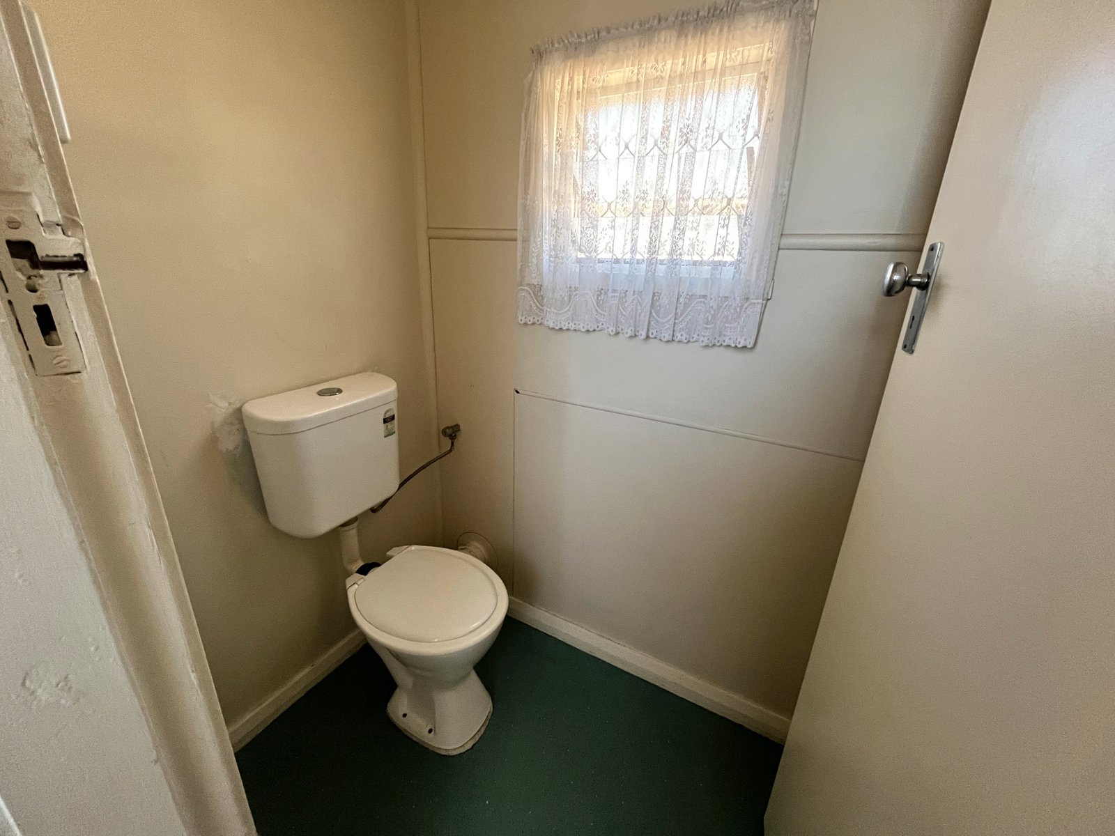 37 Byrnes Avenue TAMWORTH NSW 2340