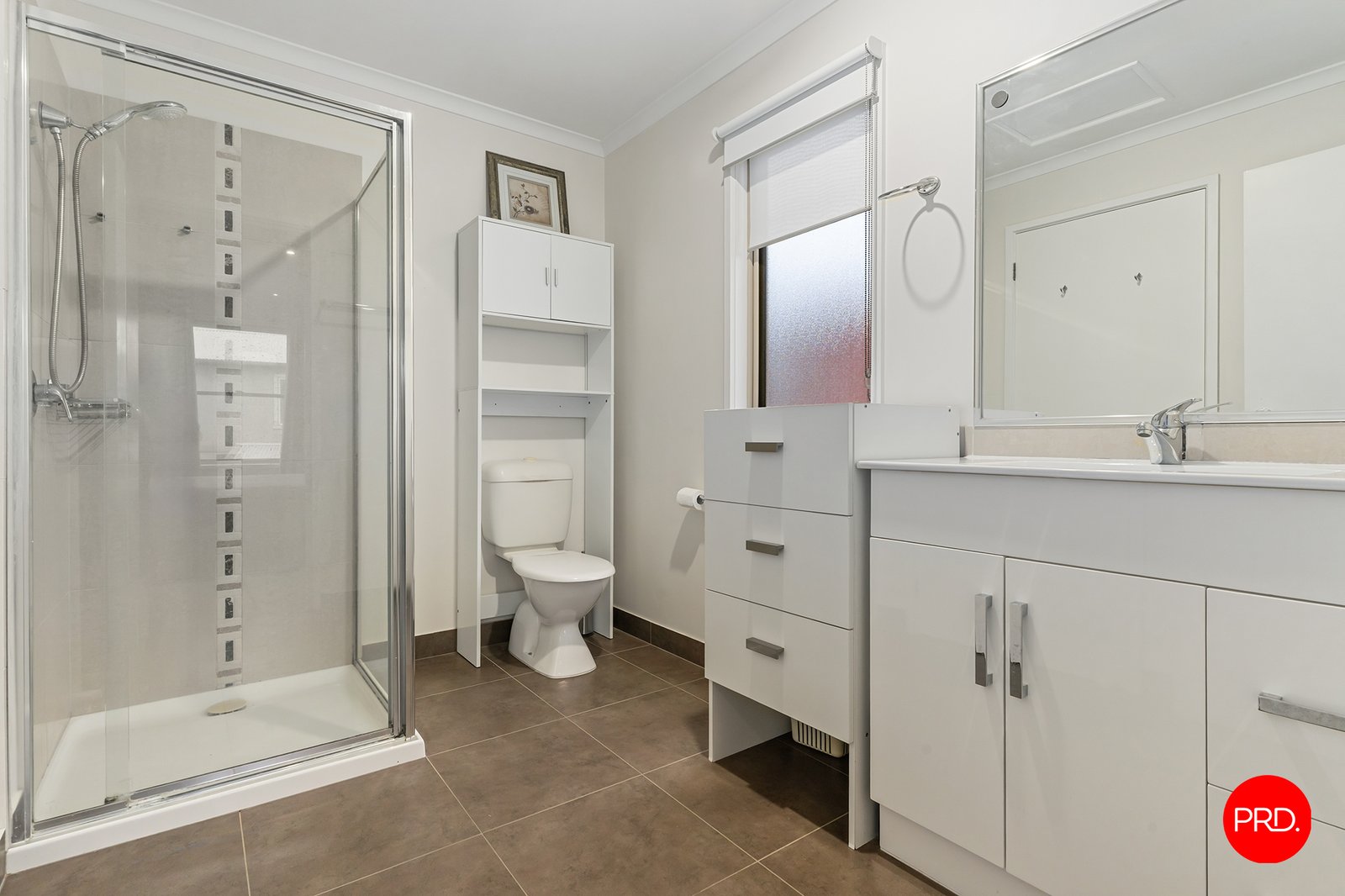 3/7 Caleb Close GOLDEN SQUARE 8