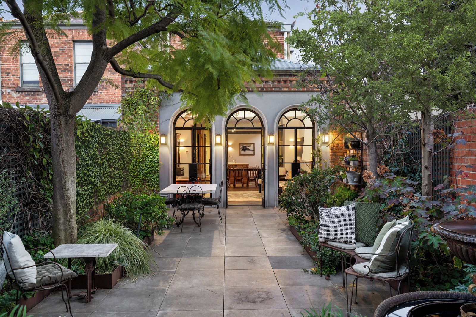 37 Cardigan Place, Albert Park, 3206