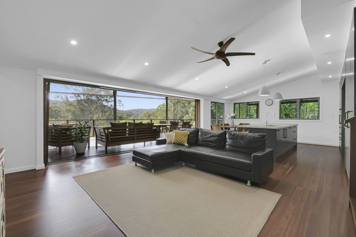 37 Coorabin Court Tallebudgera 5