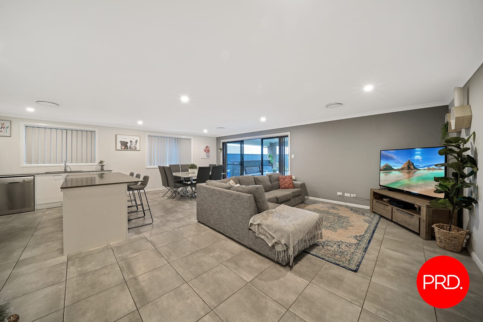 37 Courtney Loop ORAN PARK 9