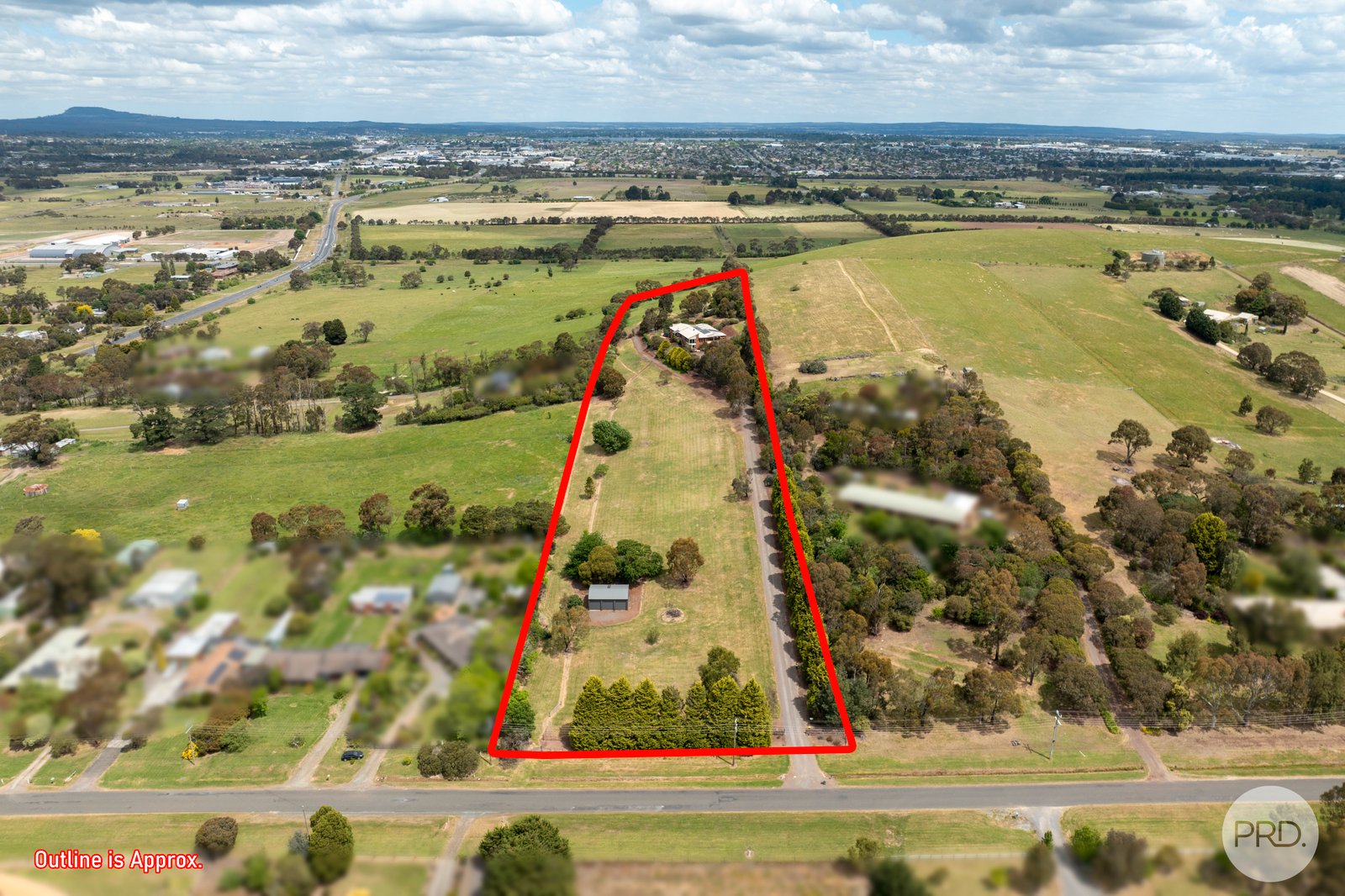 37 Cummins Road MOUNT ROWAN 26