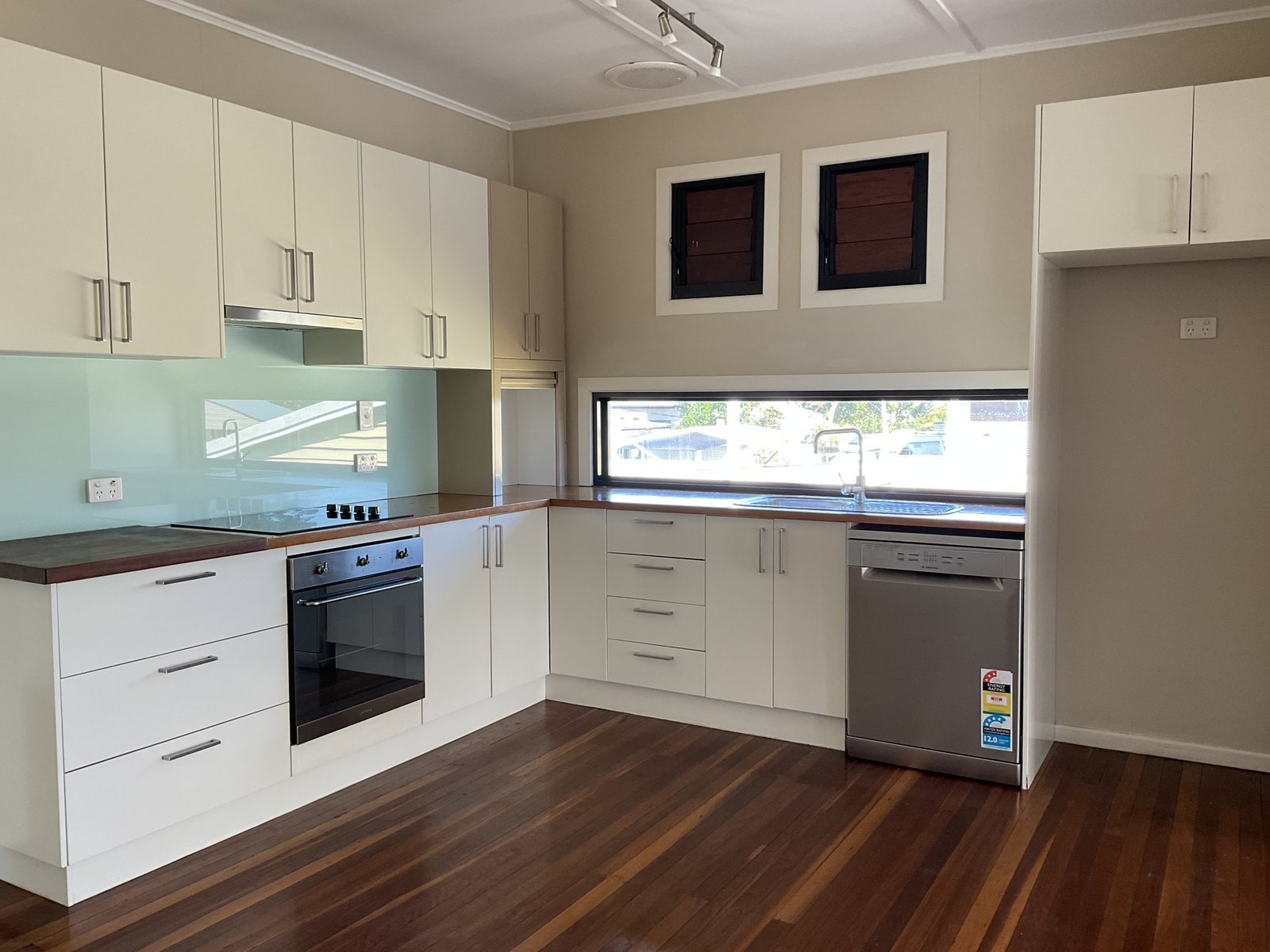 37 Cypress Street TORQUAY 16