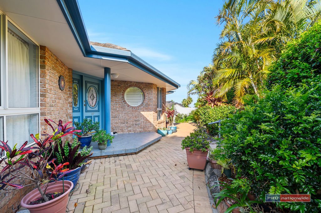 37 Diggers Beach Road COFFS HARBOUR 4