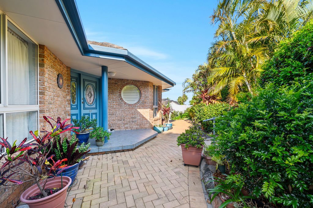 37 Diggers Beach Road COFFS HARBOUR 5