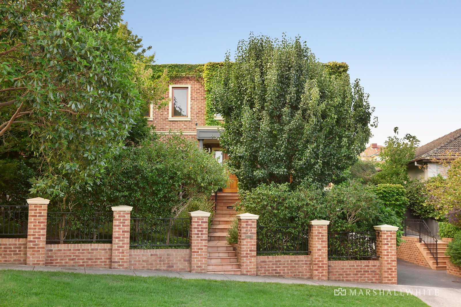 37 Dorrington Avenue, Glen Iris, VIC