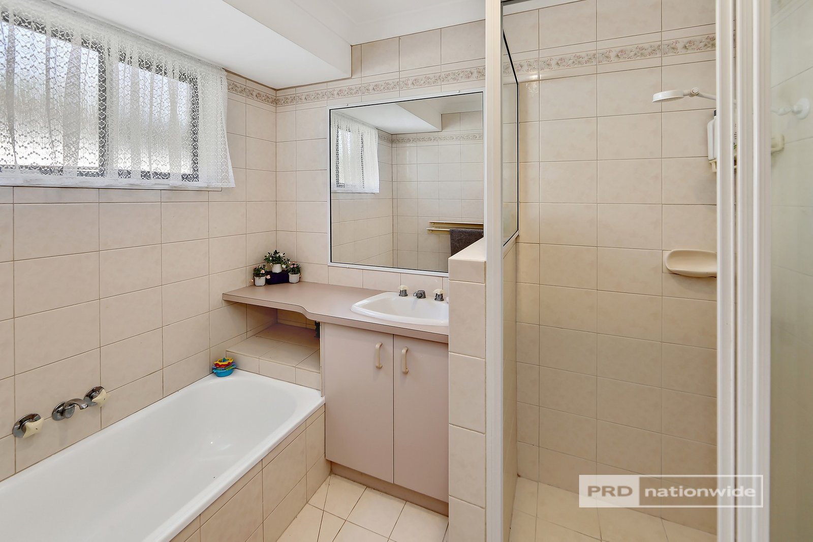 37 Drummond Street URANGAN 18
