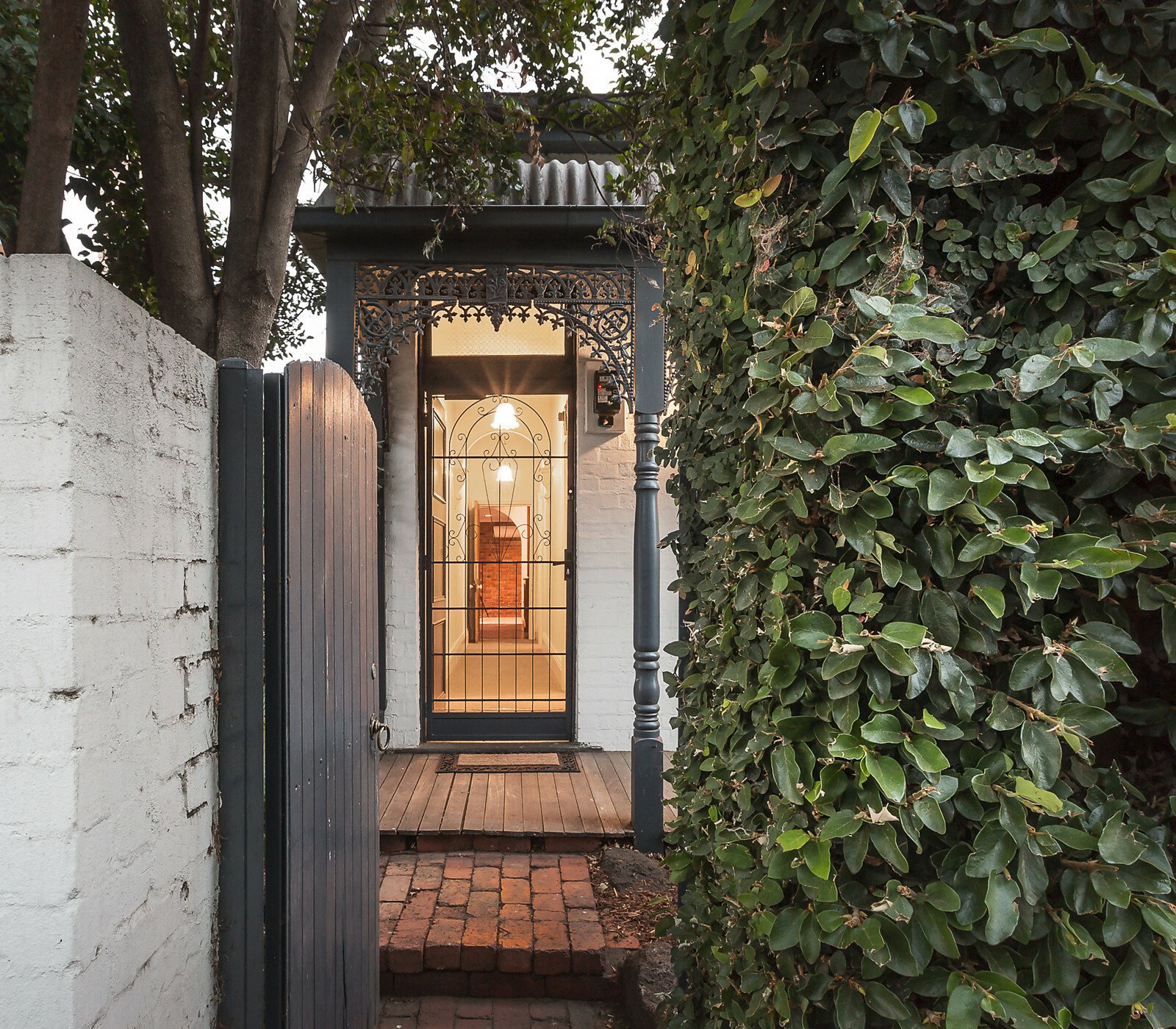 37 Eastbourne Street, Windsor, 3181