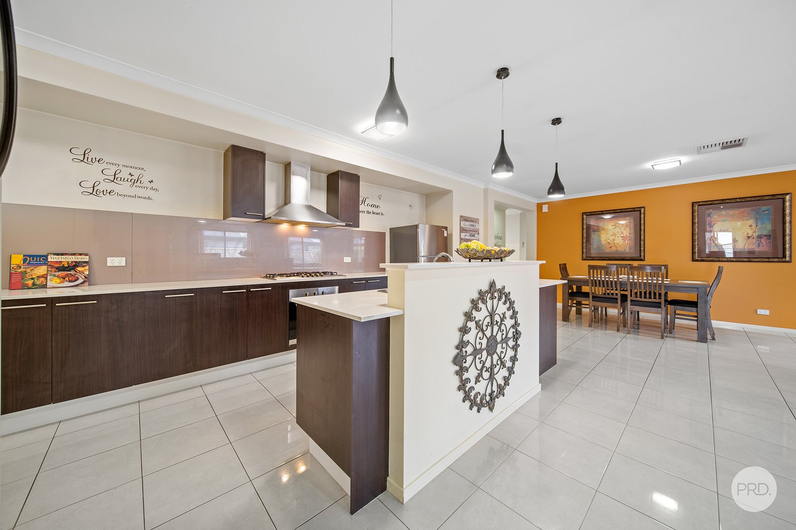 37 Elandra Drive ASCOT 6