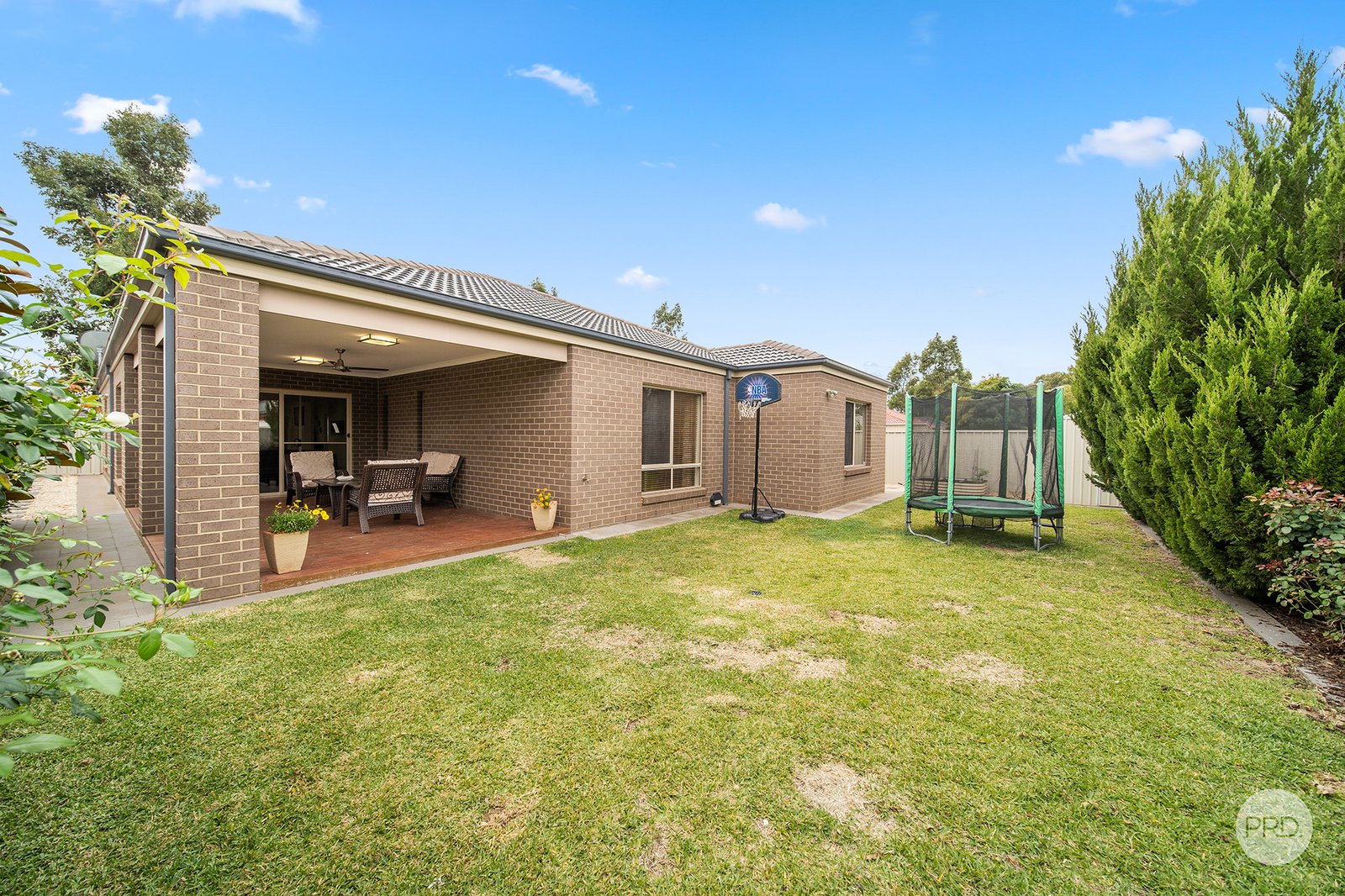 37 Elandra Drive ASCOT 18