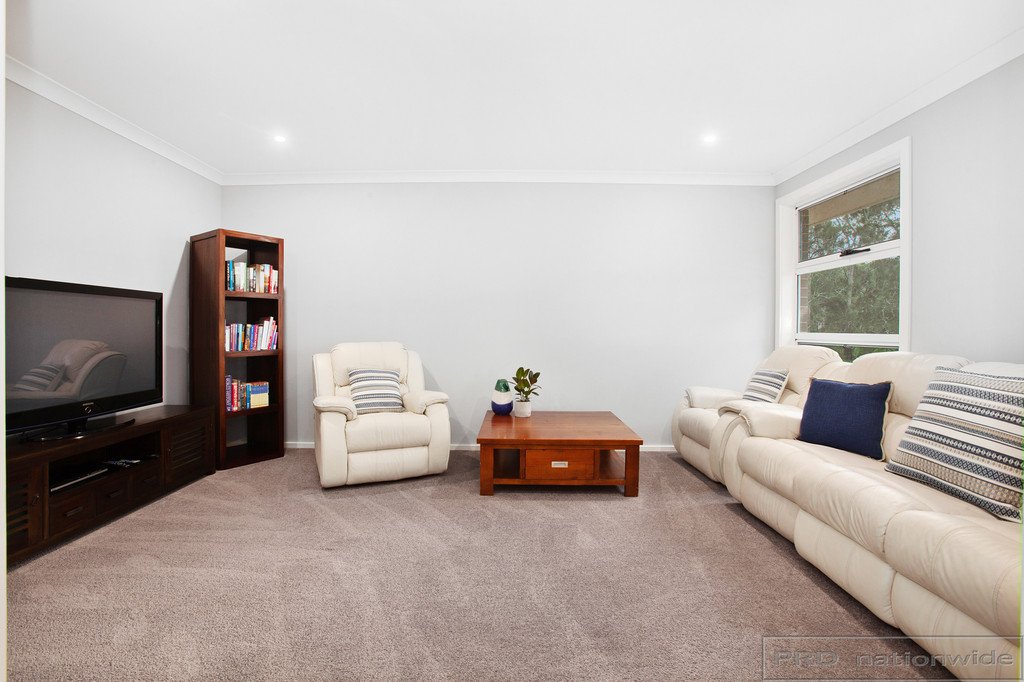 37 Elizabeth Street WALLALONG 3