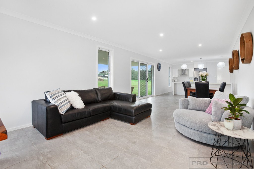 37 Elizabeth Street WALLALONG 6