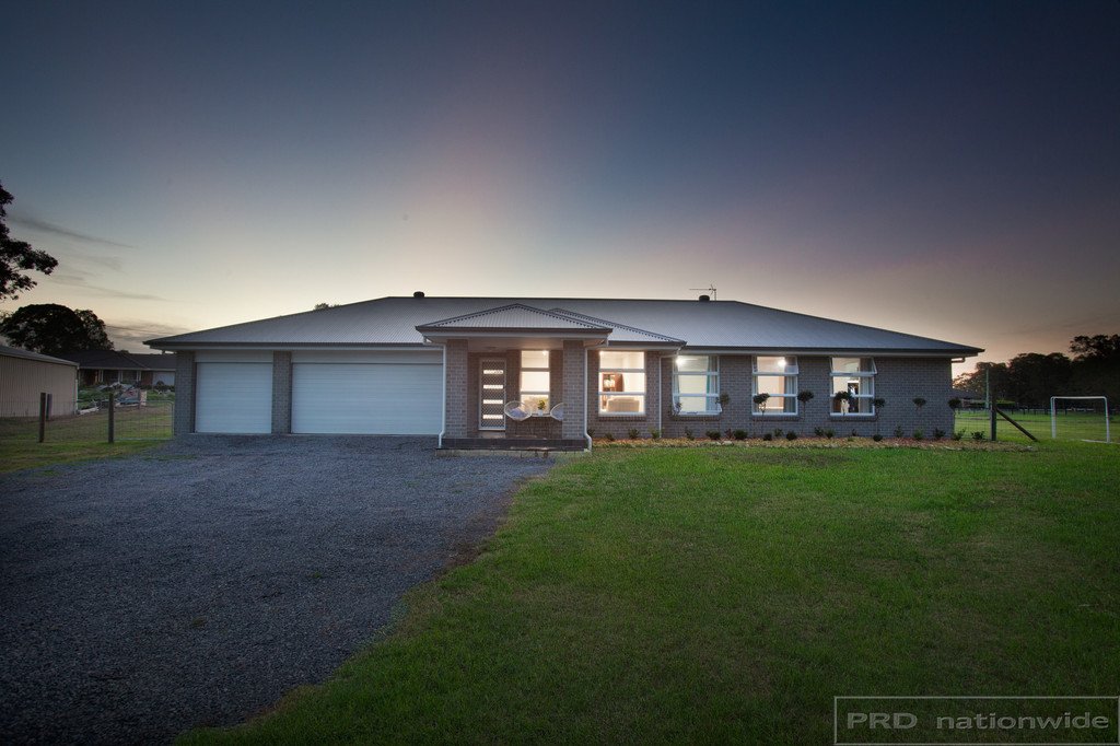 37 Elizabeth Street WALLALONG 23