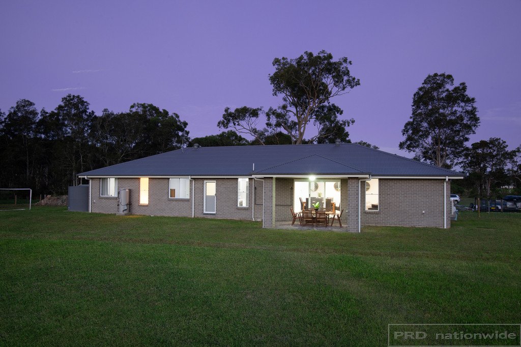 37 Elizabeth Street WALLALONG 24