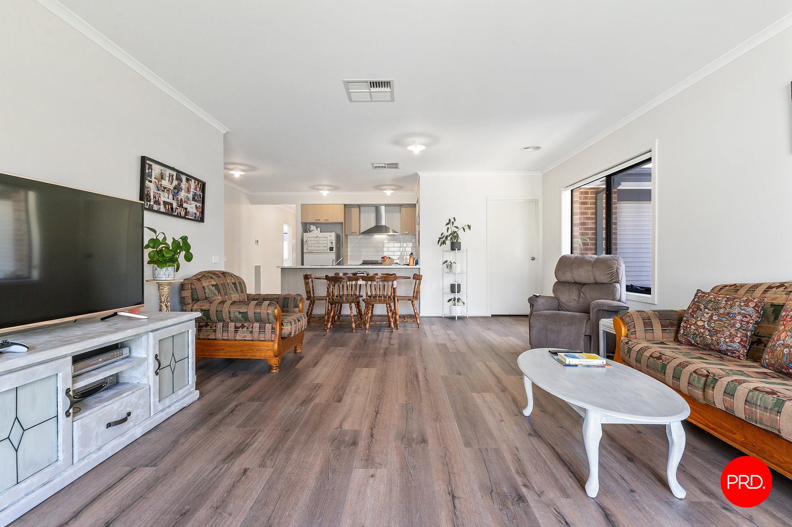 37 Energetic Street LONG GULLY 5