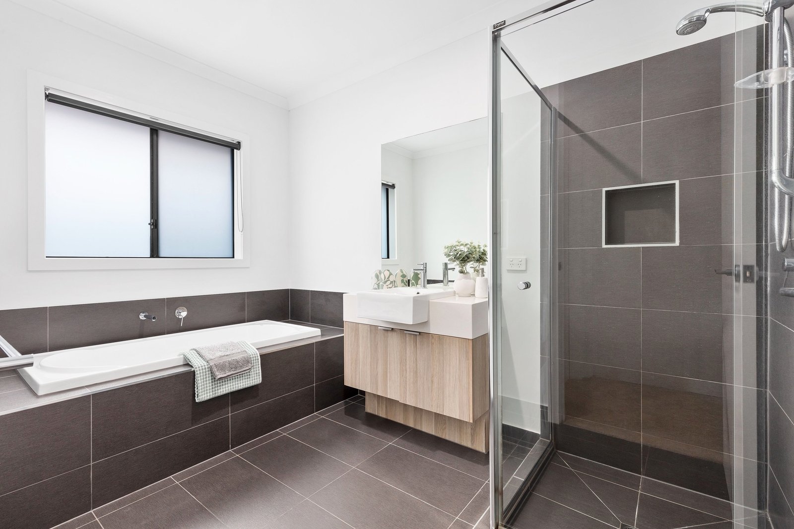 Real Estate and Property in 37 Evergreen Circuit, Ocean Grove, VIC