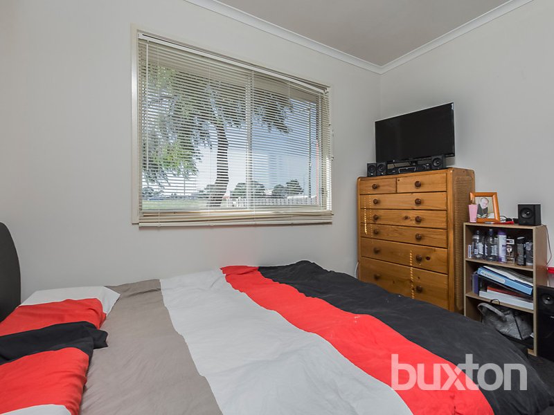 Gallery: 37 Fairbairn Drive