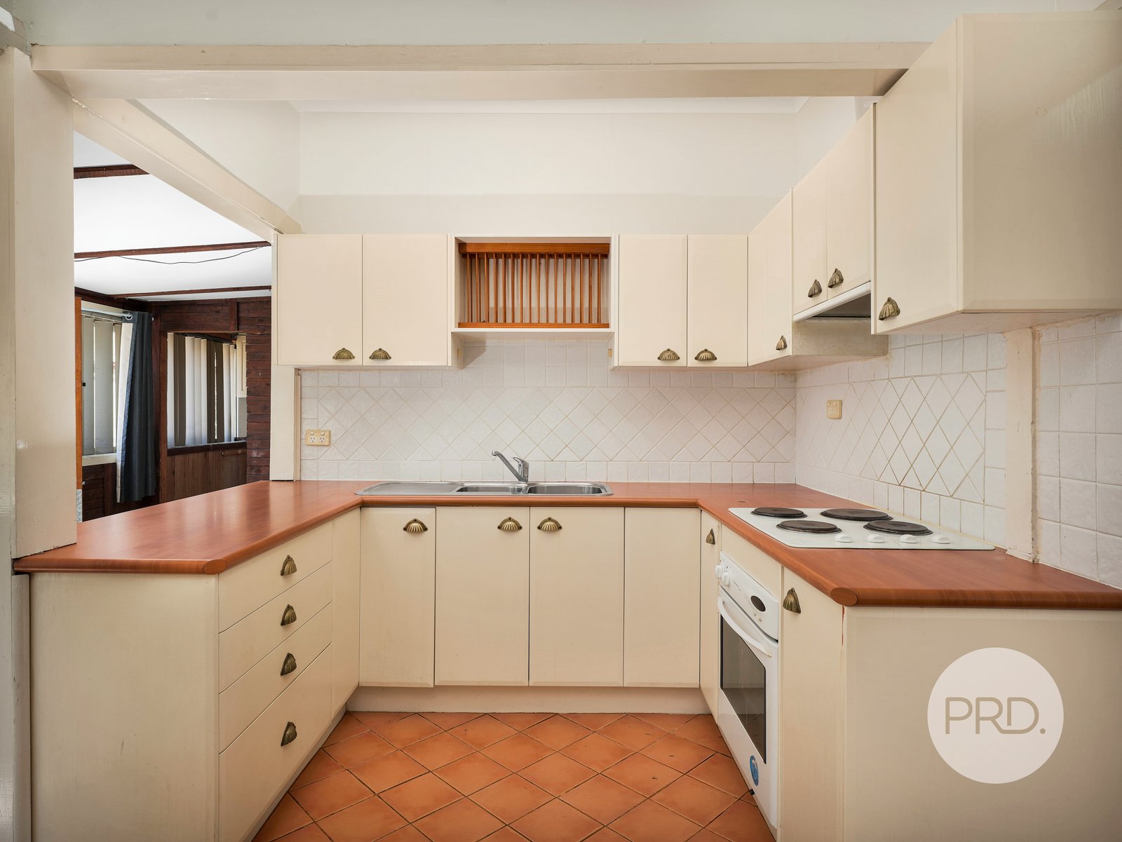 37 Farnsworth Avenue CAMPBELLTOWN 5
