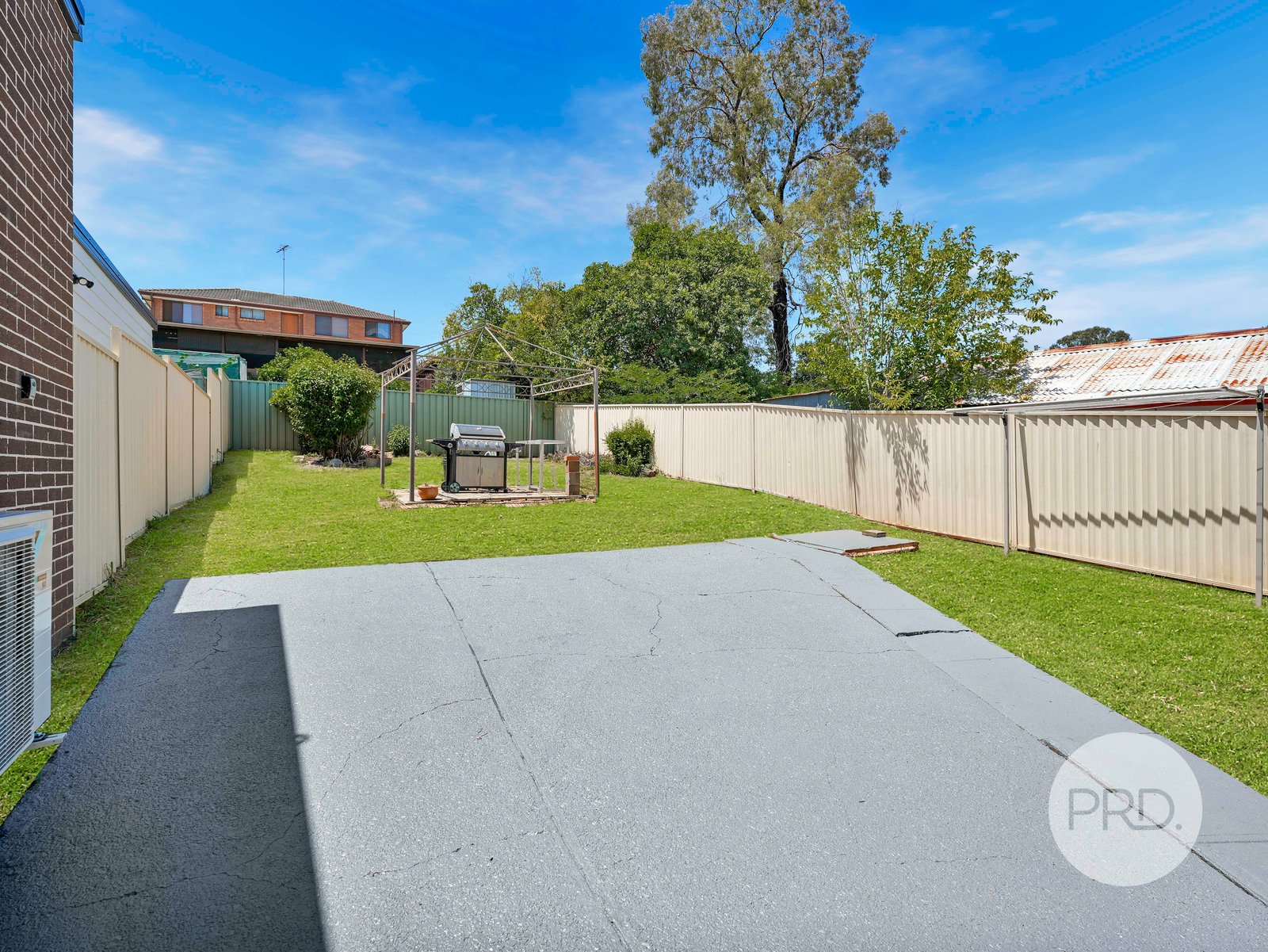 37 Farnsworth Avenue CAMPBELLTOWN 12