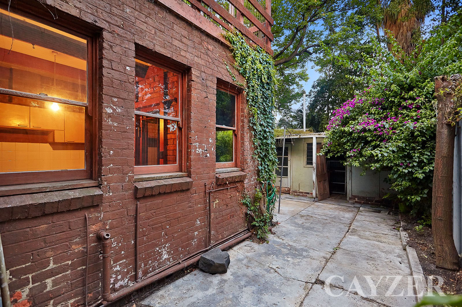 Gallery: 37 Ferrars Place