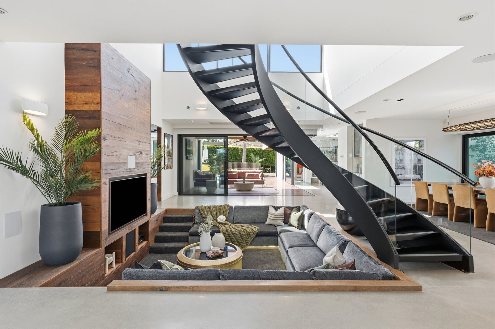 Gallery: 37 First Street
