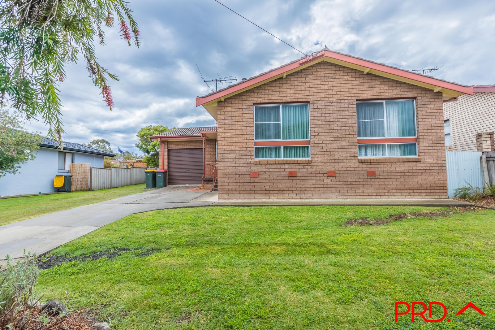 37 Fisher Road TAMWORTH 1