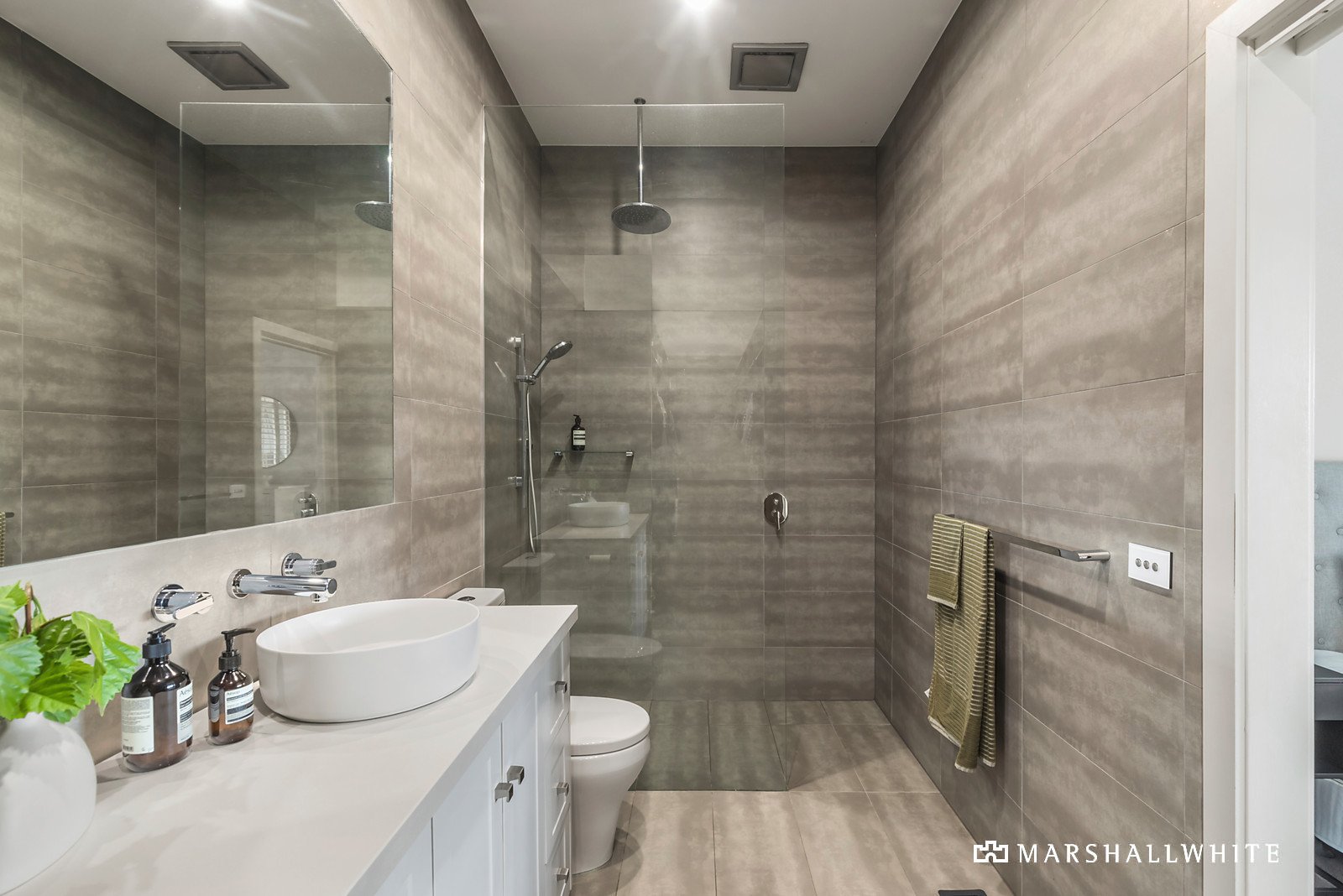 37 Florence Road, Surrey Hills, VIC