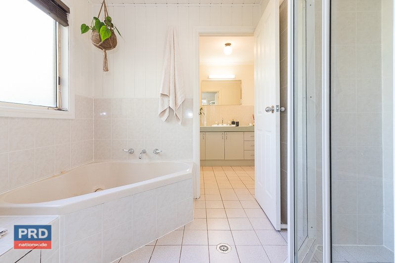 37 Foxlow Street CAPTAINS FLAT 9