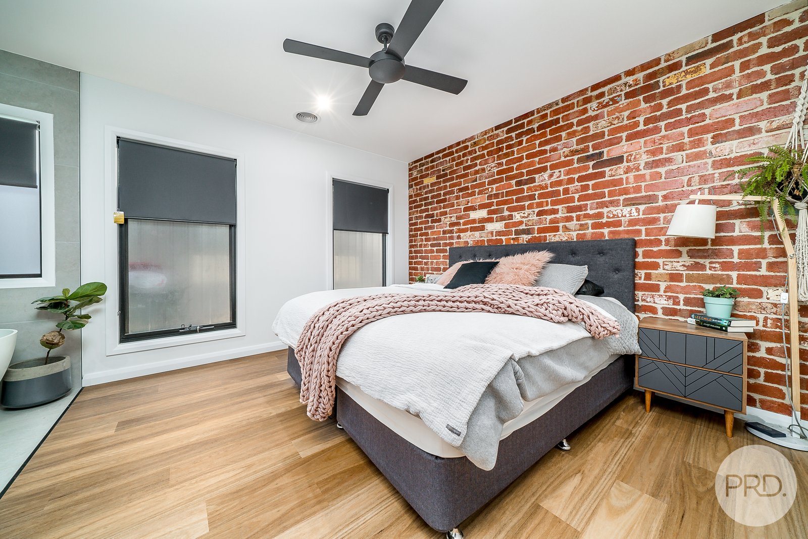 37 Gasnier Loop BOOROOMA 4