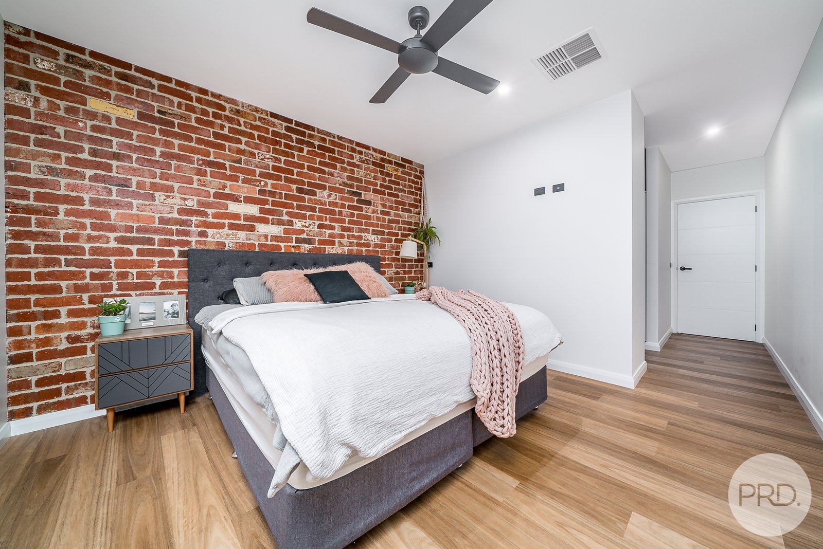 37 Gasnier Loop BOOROOMA 5