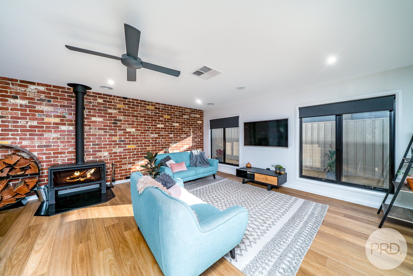 37 Gasnier Loop BOOROOMA 7