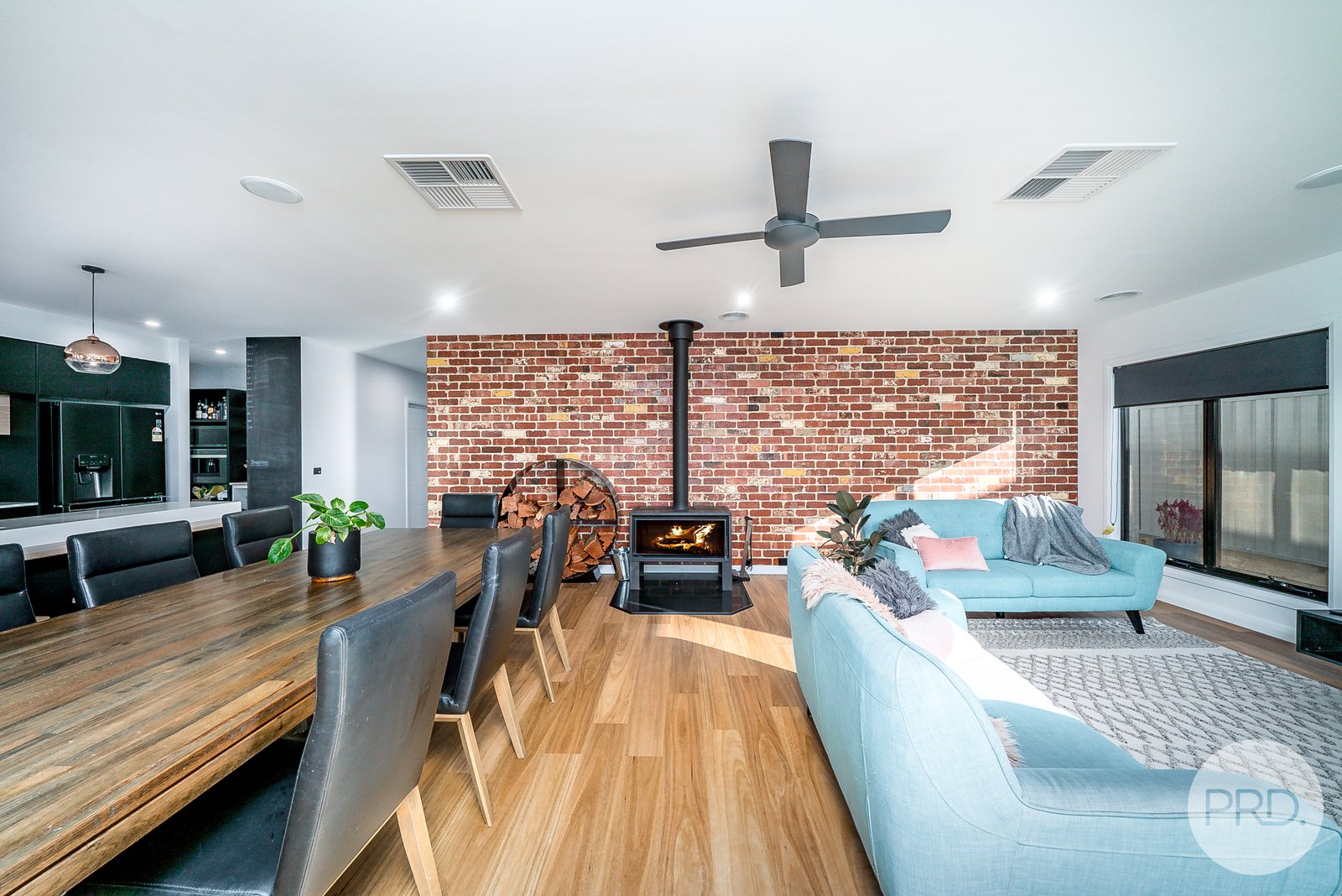 37 Gasnier Loop BOOROOMA 8