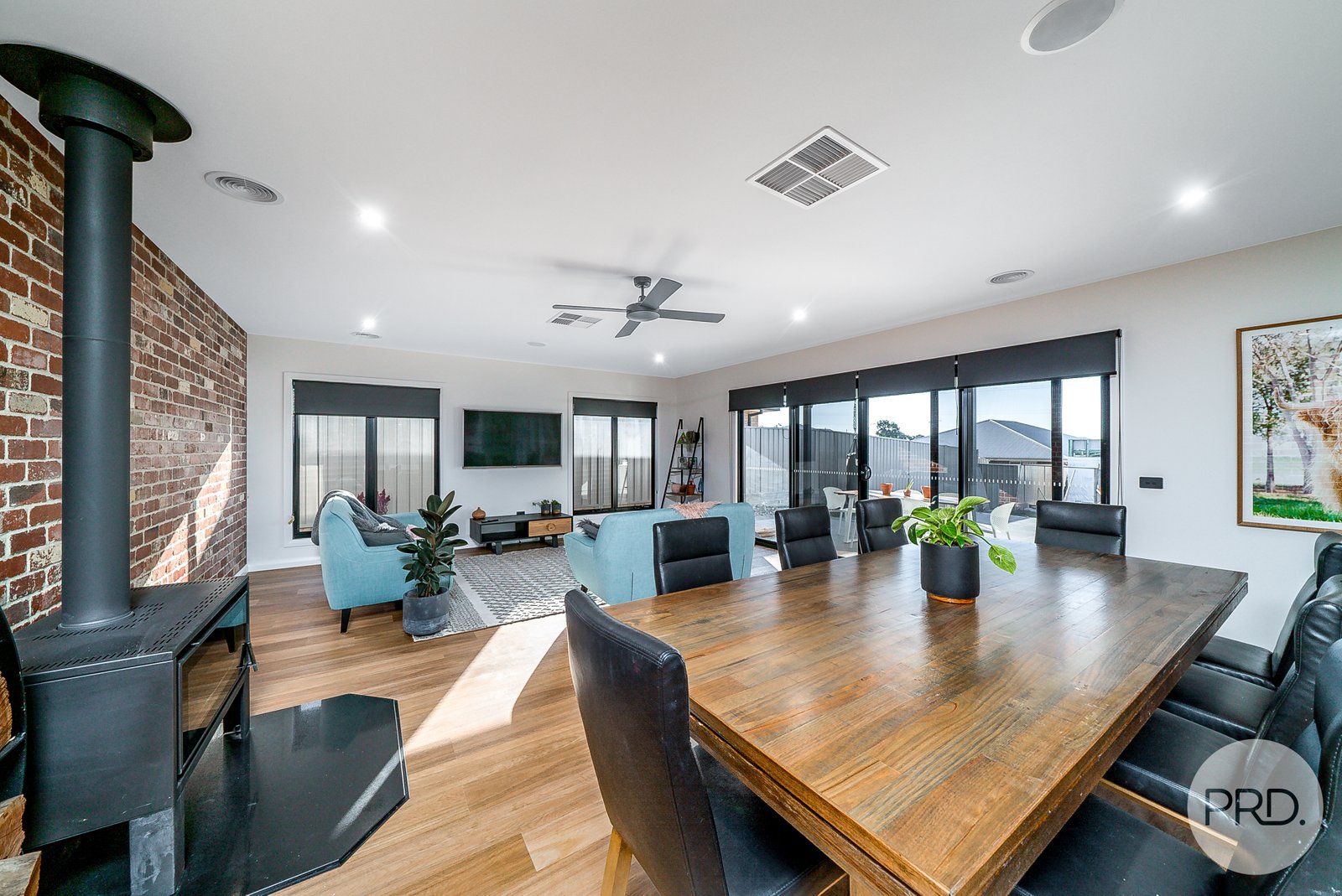 37 Gasnier Loop BOOROOMA 14