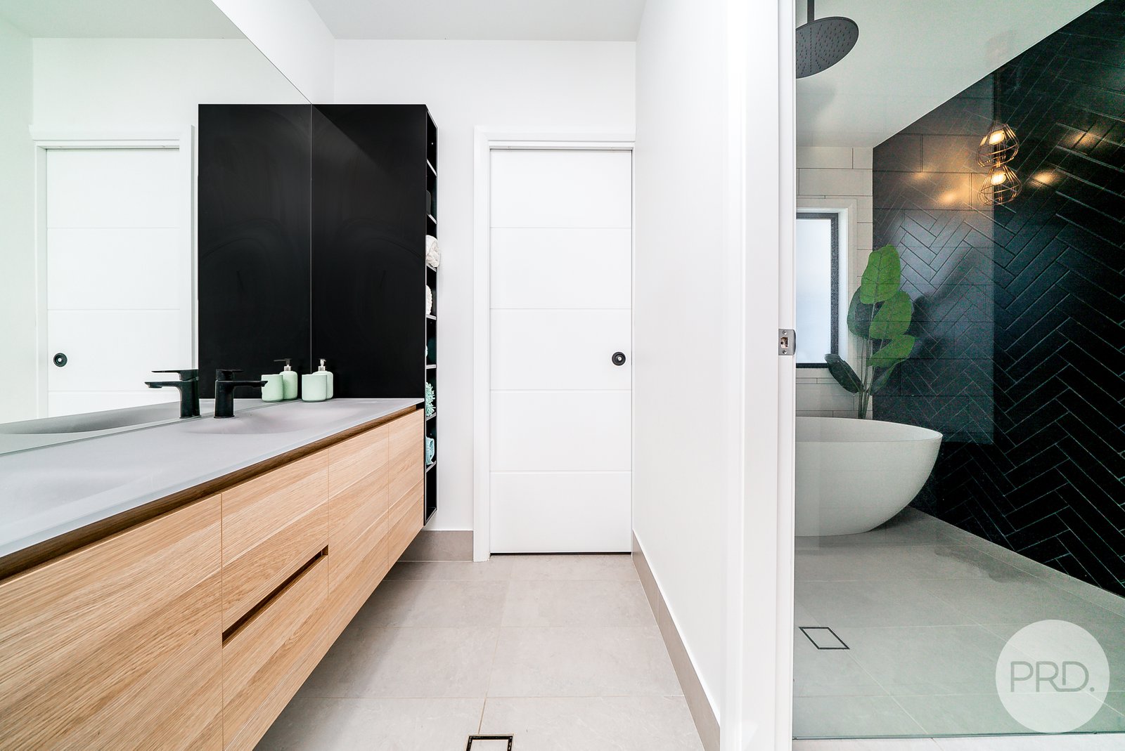 37 Gasnier Loop BOOROOMA 18