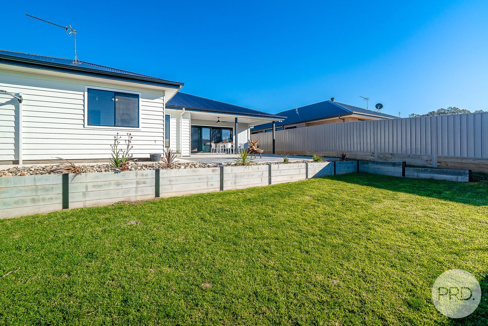 37 Gasnier Loop BOOROOMA 25