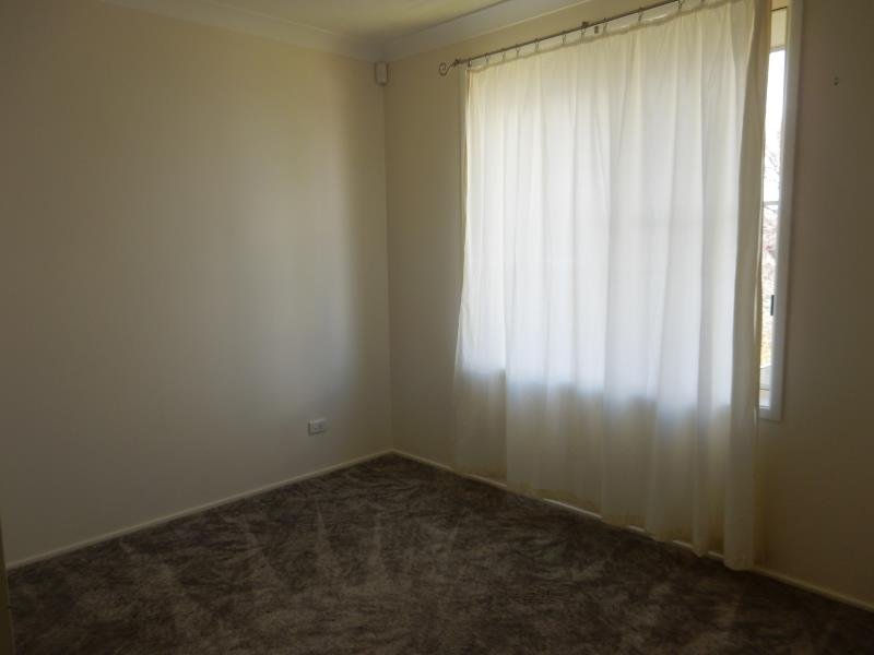 37 Graham Street TAMWORTH 5
