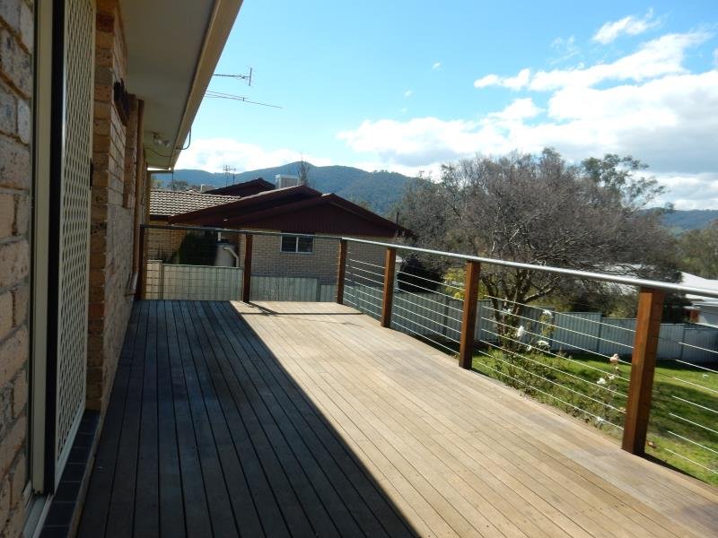 37 Graham Street TAMWORTH 9