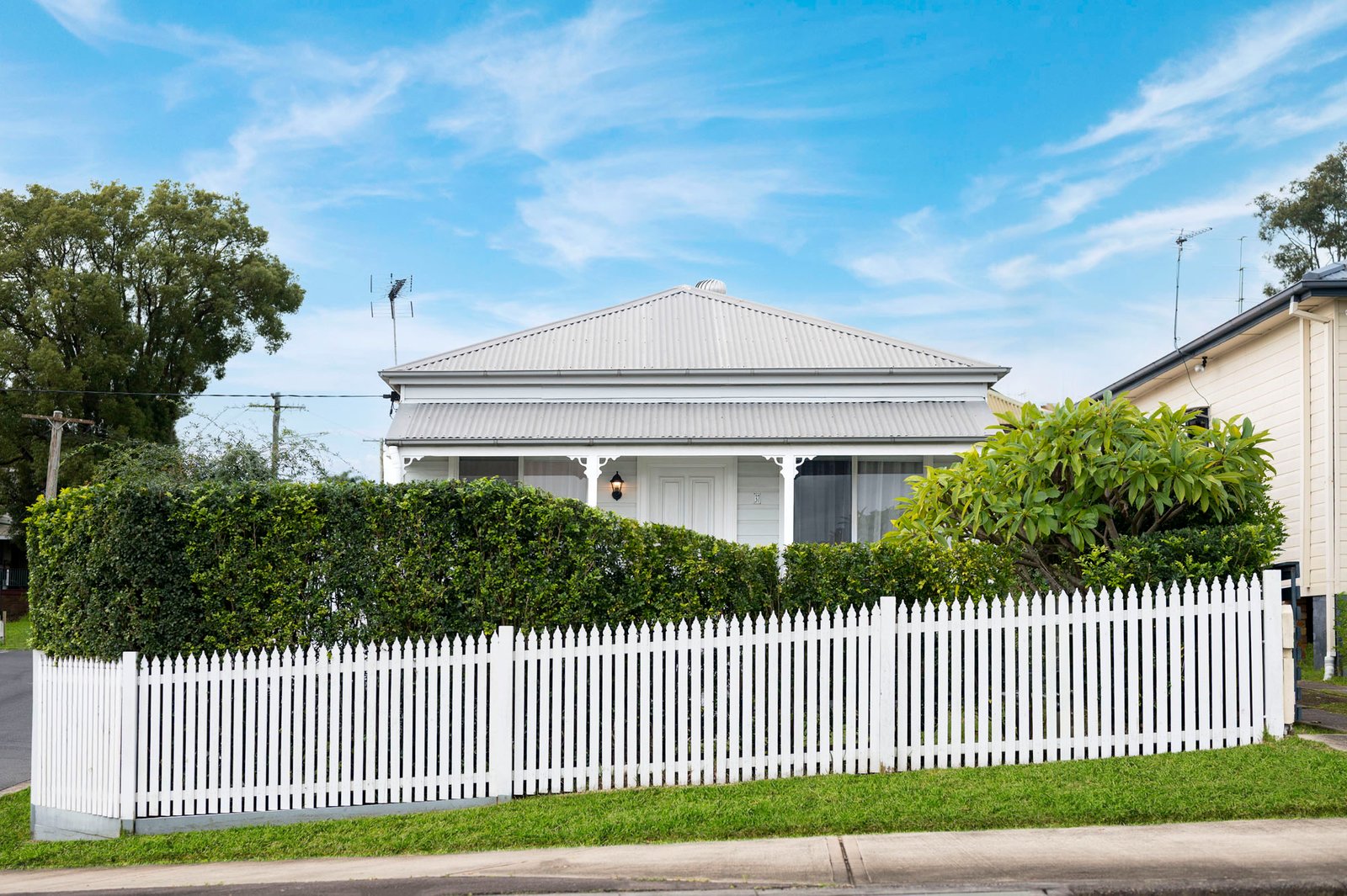 37 Green Street TELARAH 24